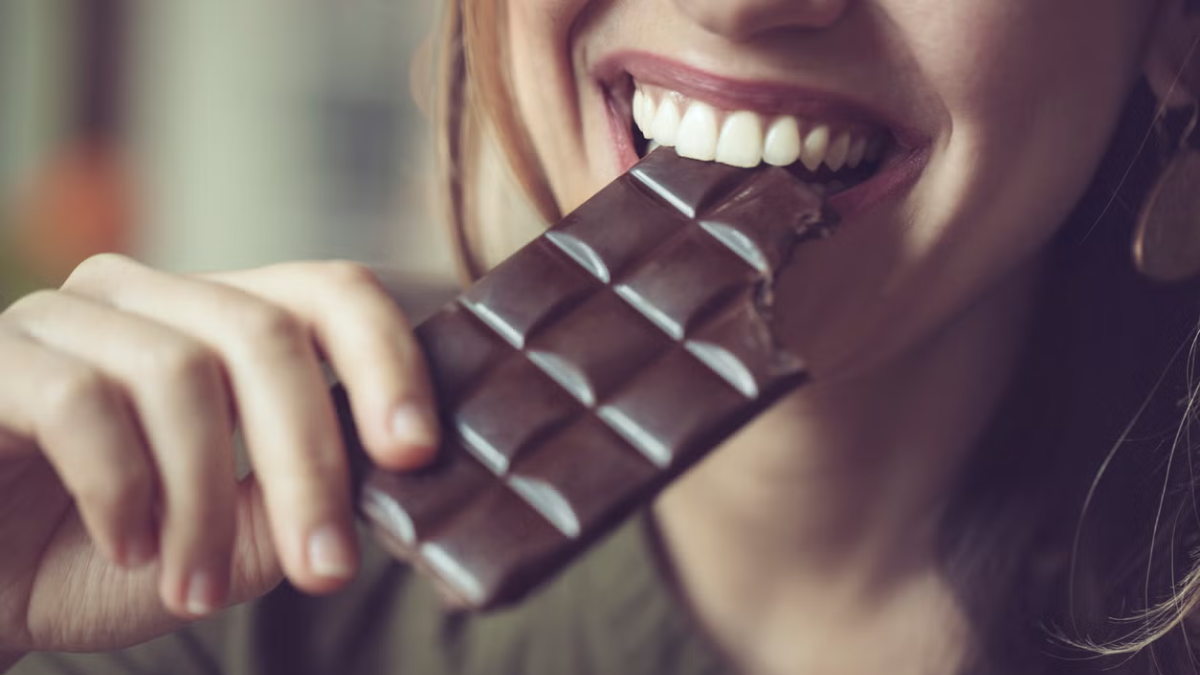 Craving Chocolate On Your Period? Nutritionist Explains Why Dark Chocolate Is A Must For Women